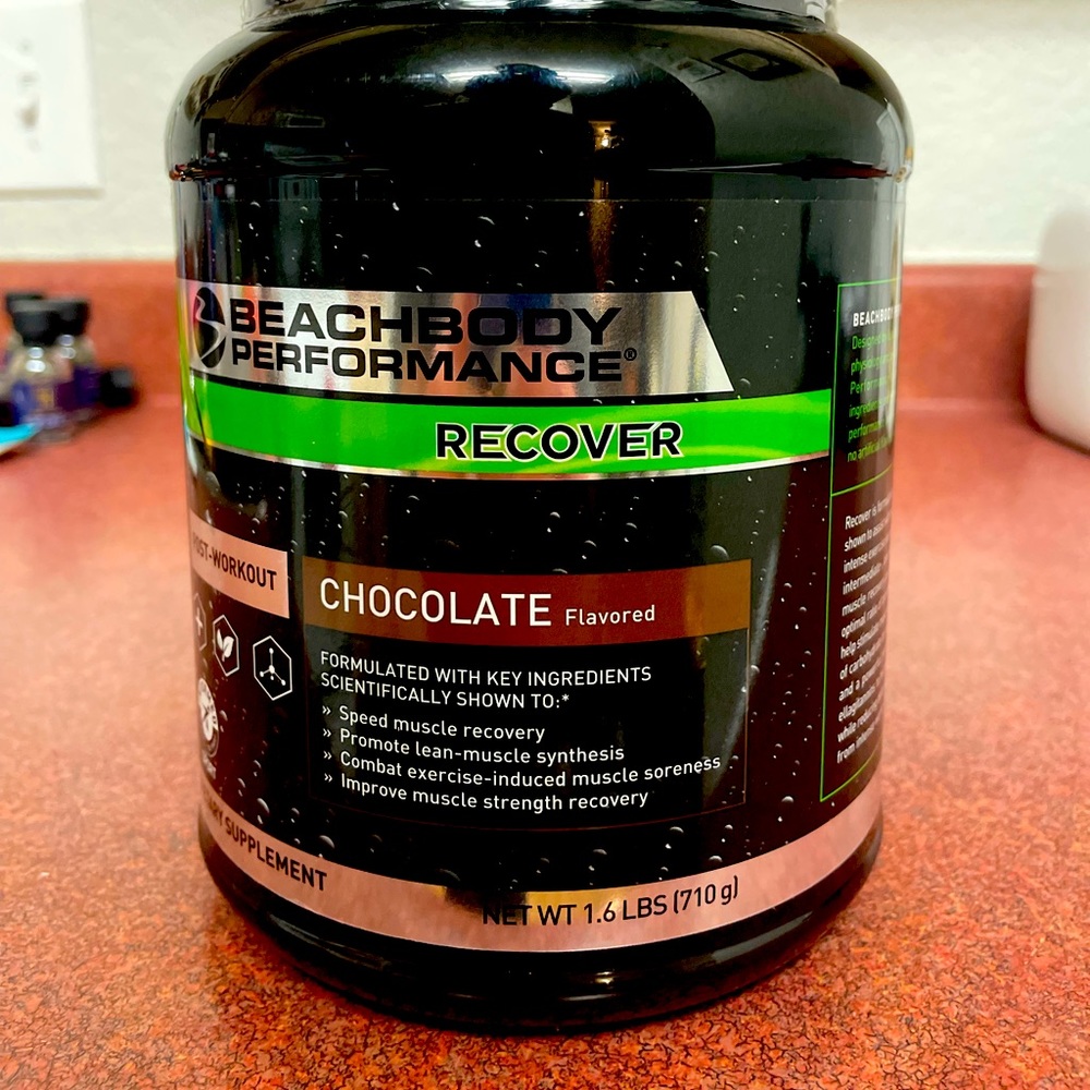 Beach body performance recover chocolate flavored